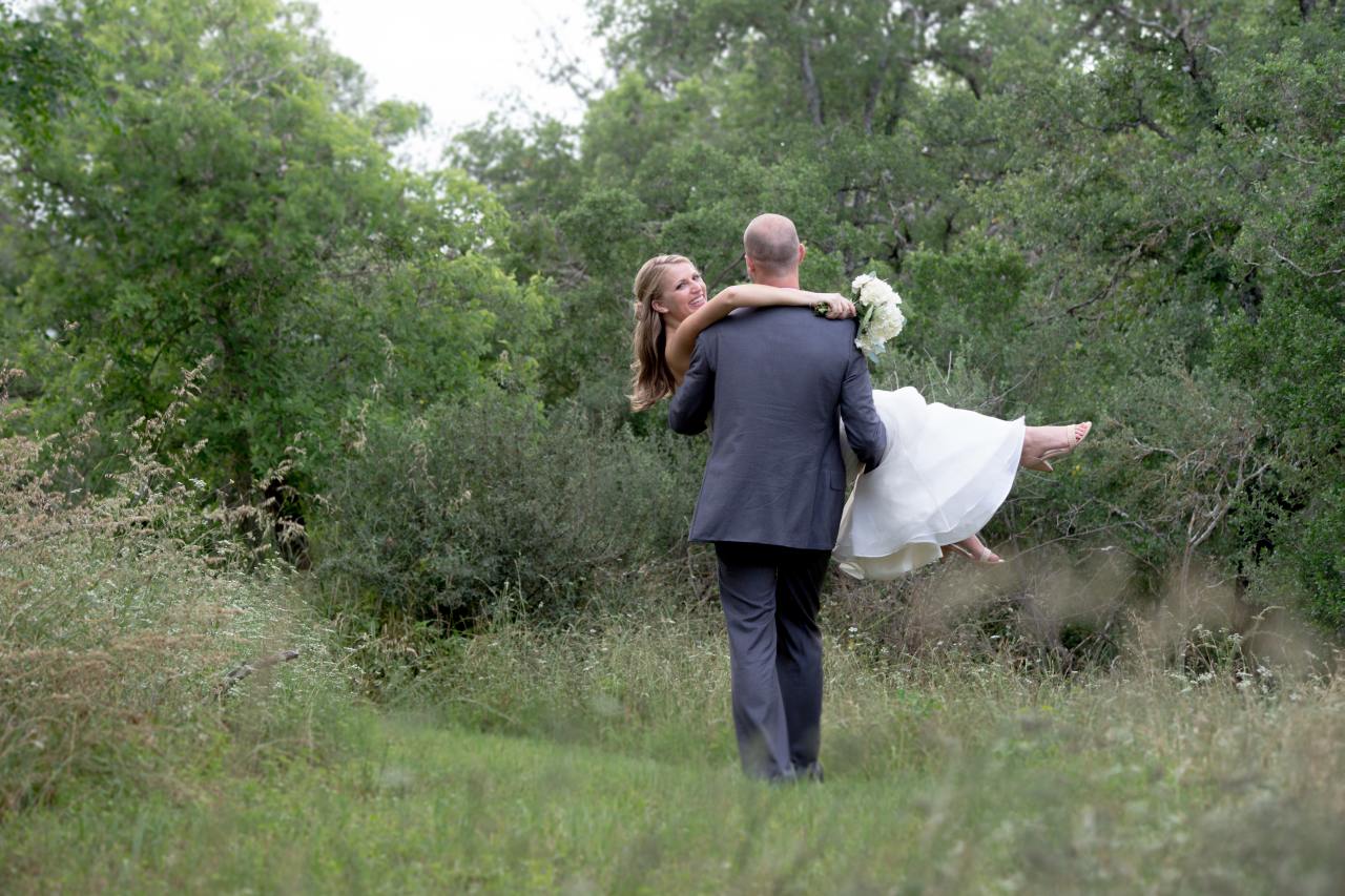 HighDotStudios_Ariel+Corey_ZilkerClubhouse (28)