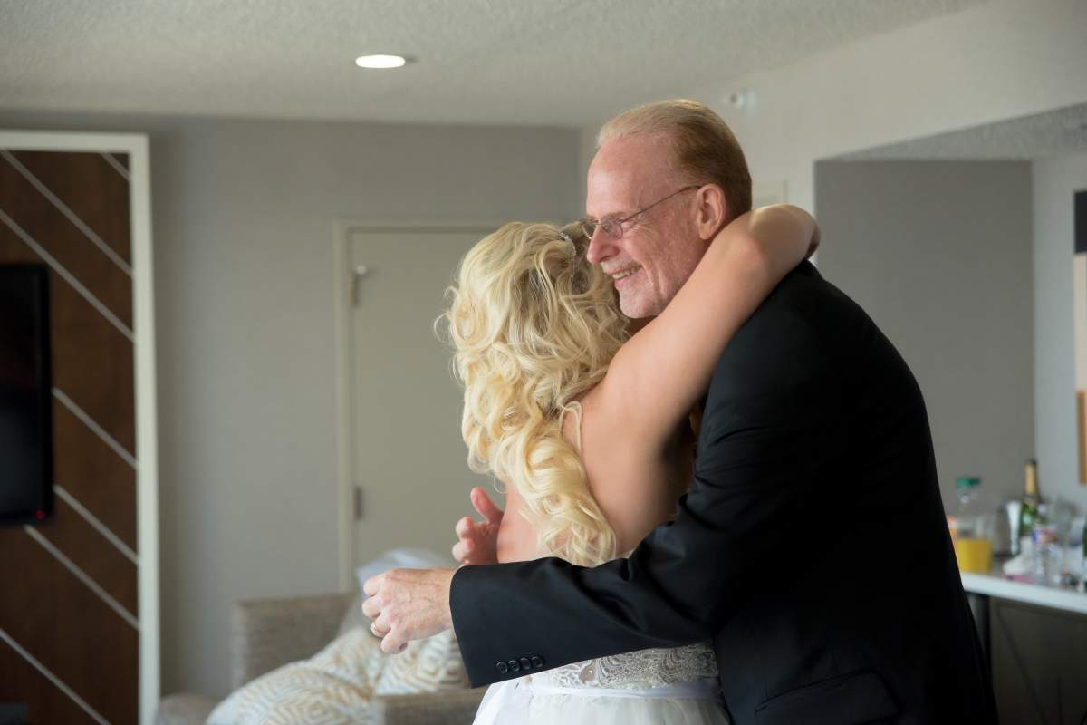 Shelly + Brandon - Wedding Photography - HighDot Studios - Dallas (16)