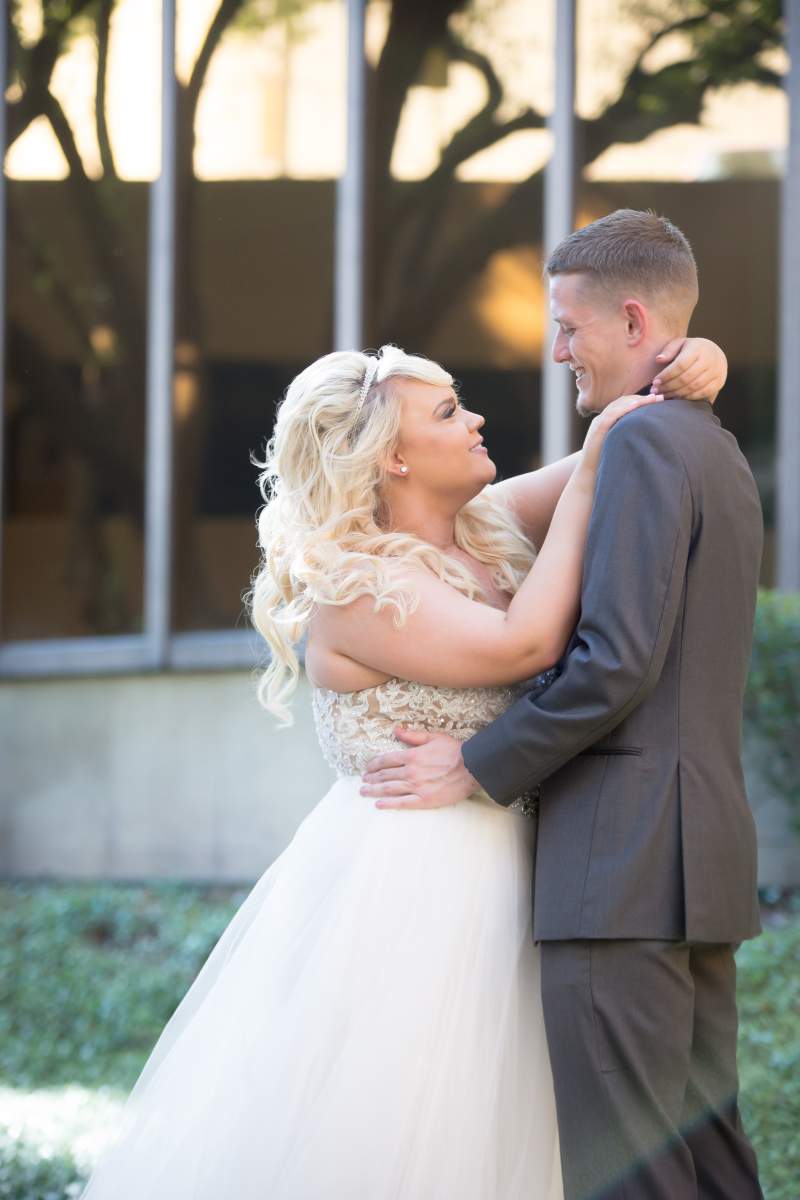 Shelly + Brandon - Wedding Photography - HighDot Studios - Dallas (28)