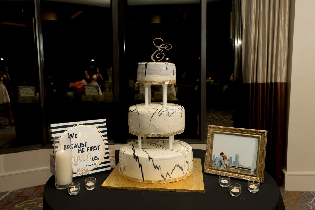 Shelly + Brandon - Wedding Photography - HighDot Studios - Dallas (45)